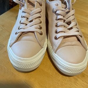 Rose Gold converse sneaker size 6.5